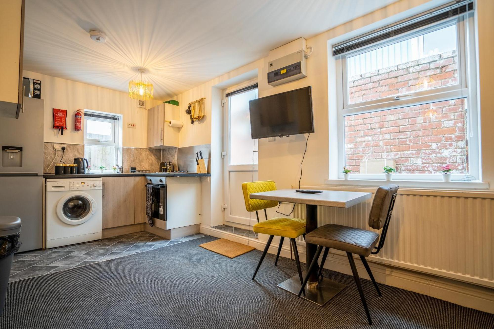 Kunda House In Tyseley Apartment Бирмингам Екстериор снимка