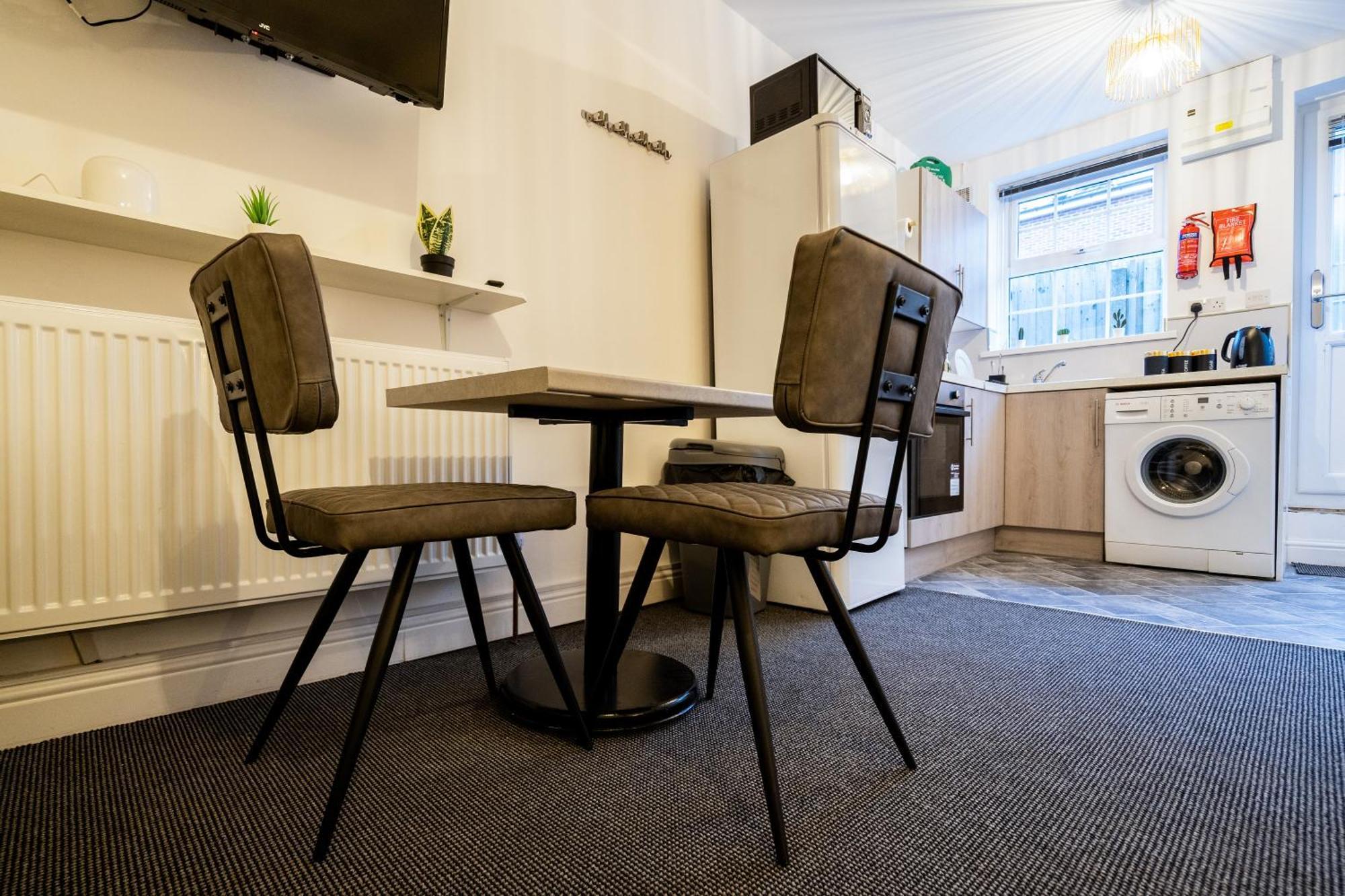 Kunda House In Tyseley Apartment Бирмингам Екстериор снимка