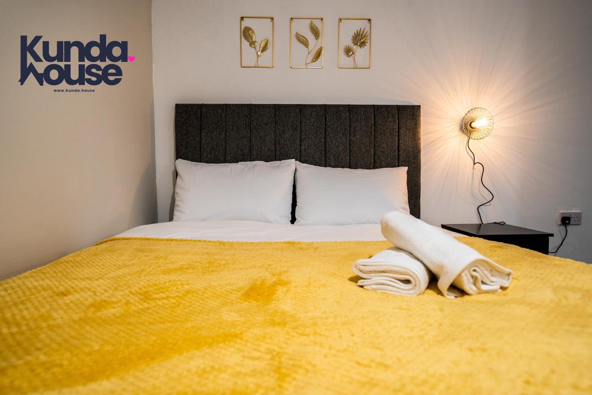 Kunda House In Tyseley Apartment Бирмингам Екстериор снимка