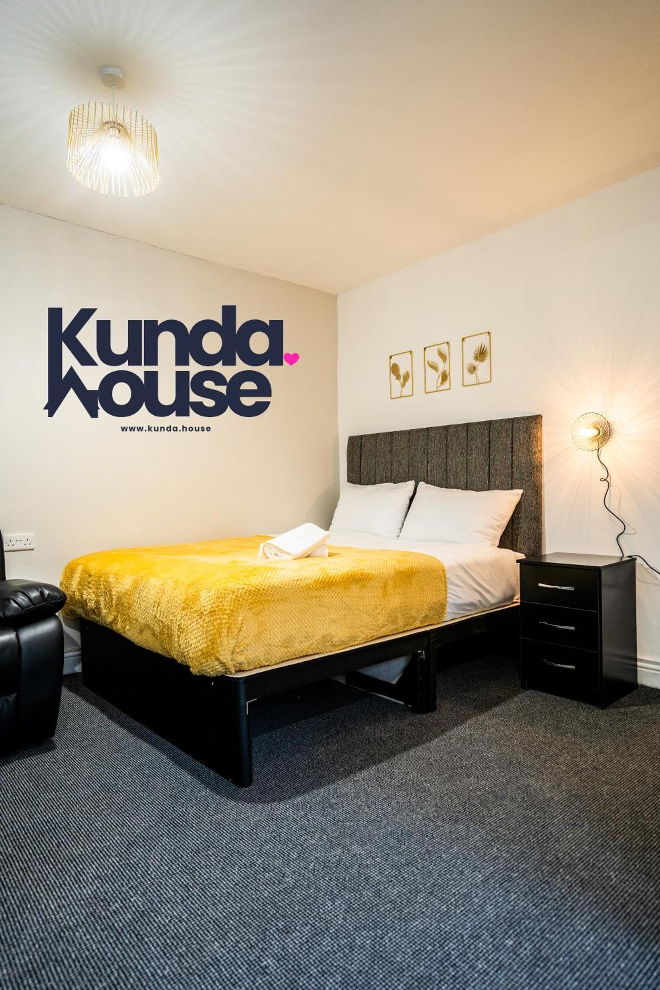 Kunda House In Tyseley Apartment Бирмингам Екстериор снимка