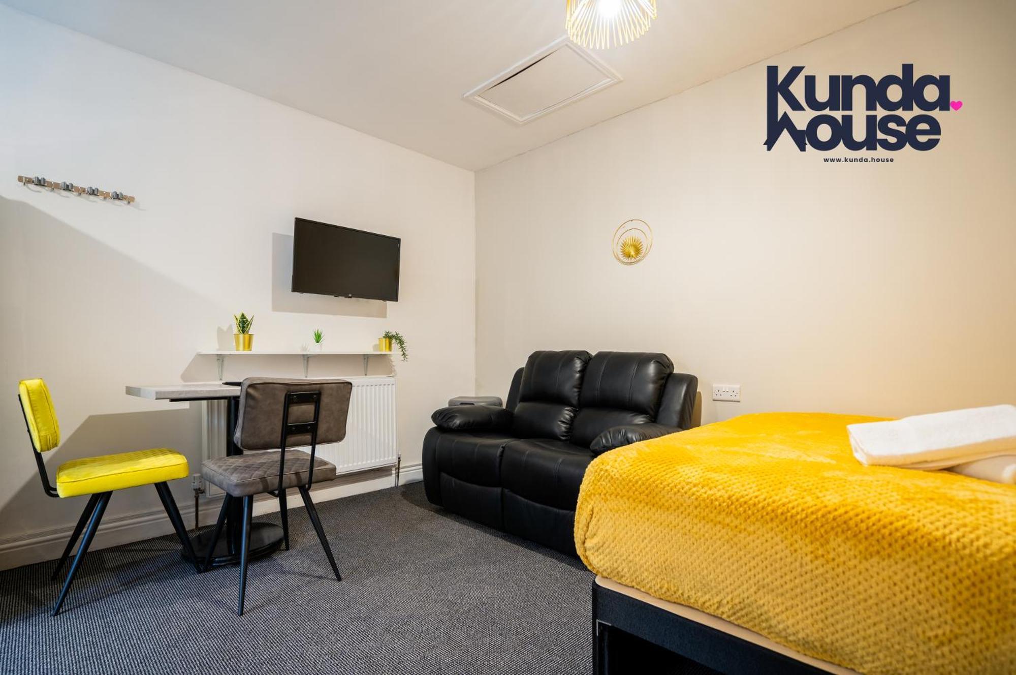 Kunda House In Tyseley Apartment Бирмингам Екстериор снимка